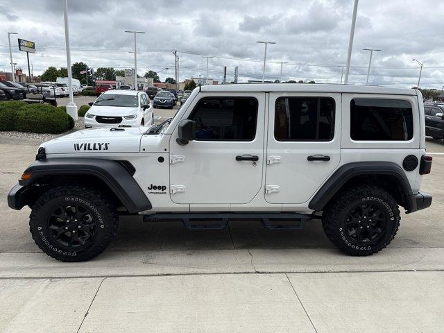 Photo of 2022 Bright White Clearcoat Jeep Wrangler