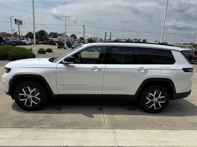 Photo of 2025 Bright White Clearcoat Jeep Grand Cherokee L