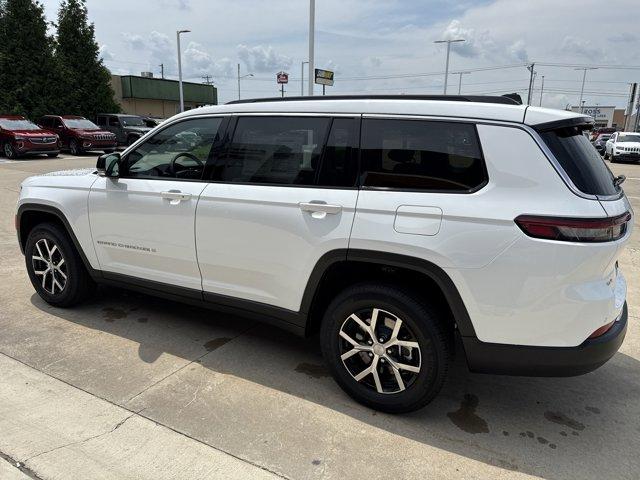 Photo of 2025 Bright White Clearcoat Jeep Grand Cherokee L