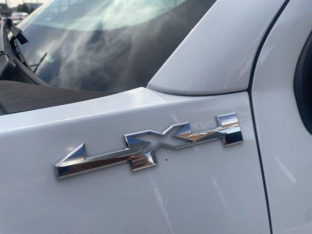 Photo of 2018 Summit White GMC Sierra 1500