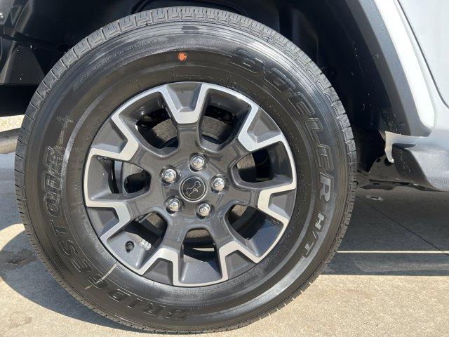 Photo of 2024 Bright White Clearcoat Jeep Wrangler
