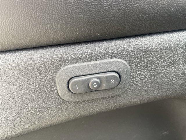 Photo of 2017 DB Black Crystal Clearcoat Dodge Durango