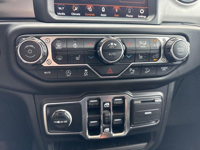 Photo of 2021 Black Clearcoat Jeep Wrangler