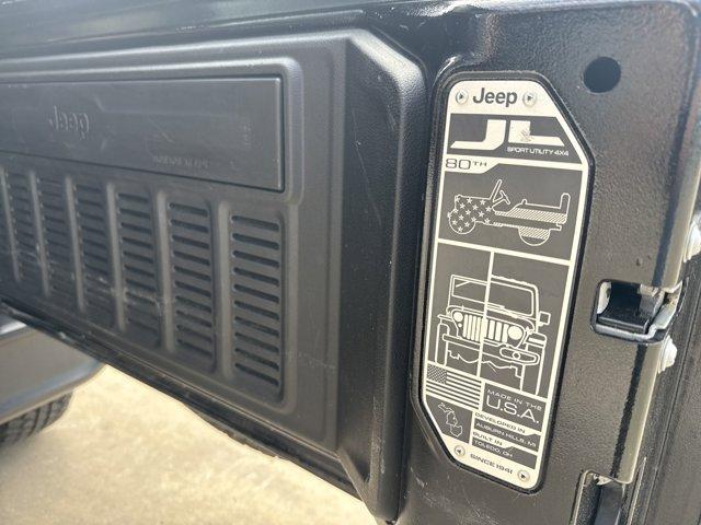Photo of 2021 Black Clearcoat Jeep Wrangler