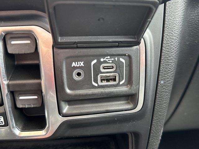 Photo of 2021 Black Clearcoat Jeep Wrangler