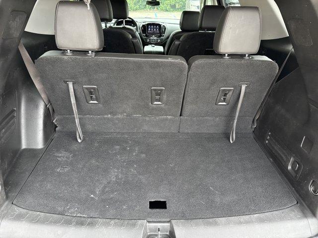 Photo of 2021 Iridescent Pearl Tricoat Chevrolet Traverse