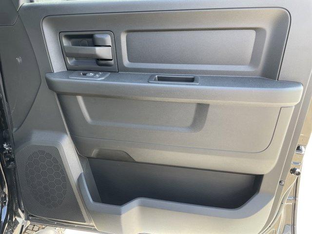 Photo of 2025 Diamond Black Crystal Pearlcoat RAM 2500