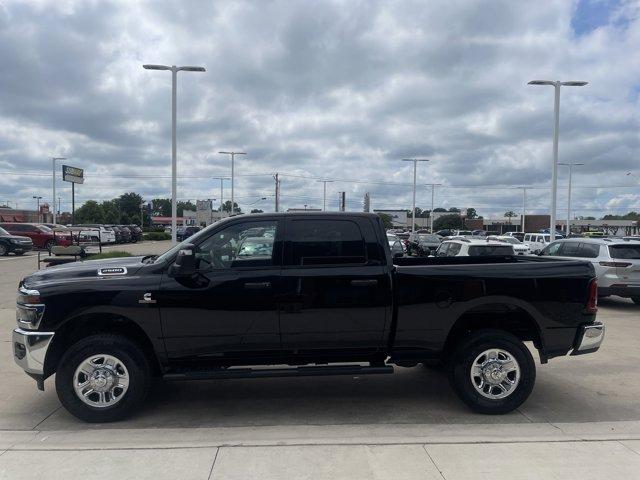 Photo of 2025 Diamond Black Crystal Pearlcoat RAM 2500