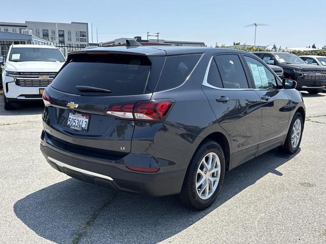 Photo of 2022 Iron Gray Metallic Chevrolet Equinox