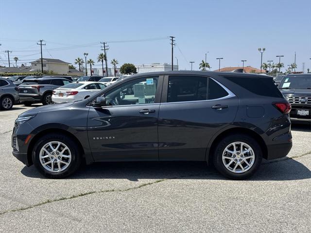 Photo of 2022 Iron Gray Metallic Chevrolet Equinox