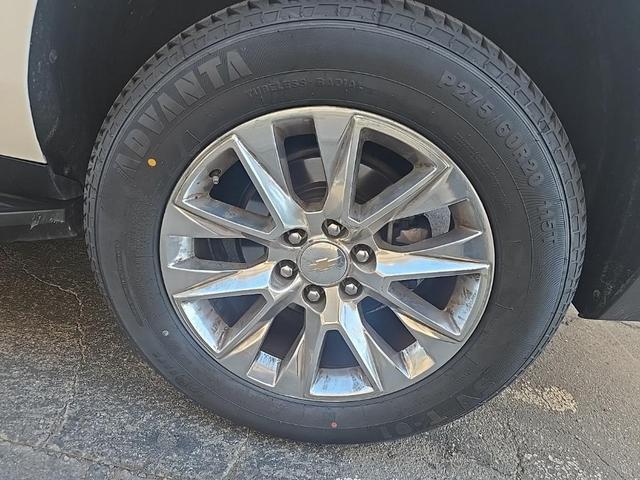 Photo of 2023 Summit White Chevrolet Suburban