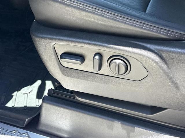 Photo of 2022 Summit White Chevrolet Silverado 3500
