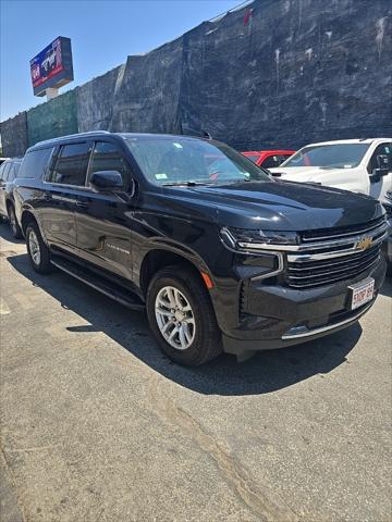 Photo of 2024 Black Chevrolet Suburban