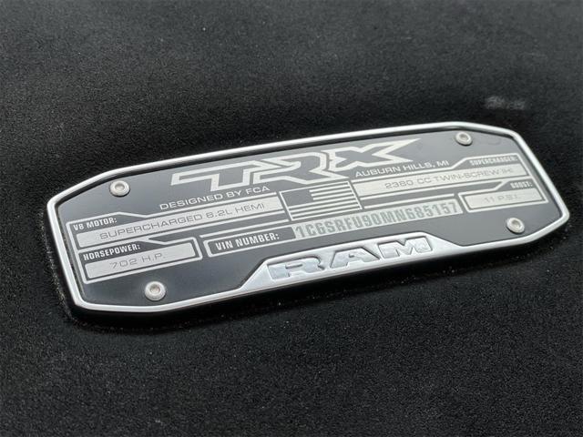 Photo of 2021 Diamond Black Crystal Pearlcoat RAM 1500