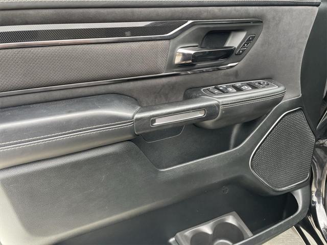 Photo of 2021 Diamond Black Crystal Pearlcoat RAM 1500