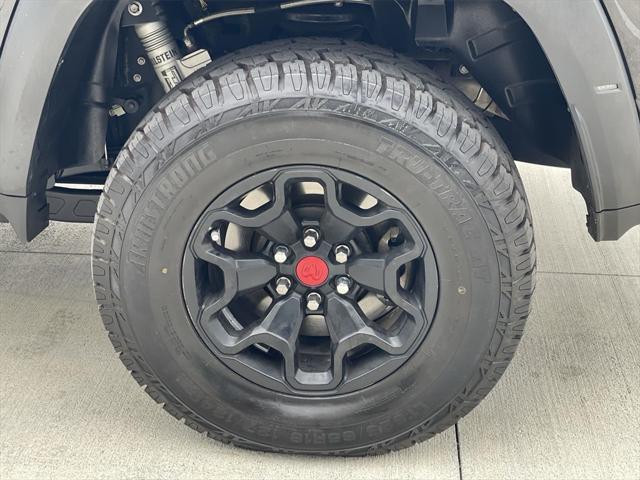 Photo of 2021 Diamond Black Crystal Pearlcoat RAM 1500