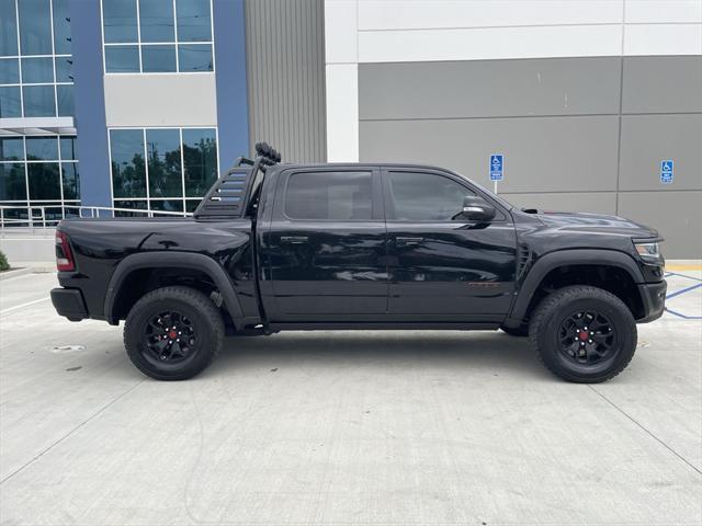 Photo of 2021 Diamond Black Crystal Pearlcoat RAM 1500