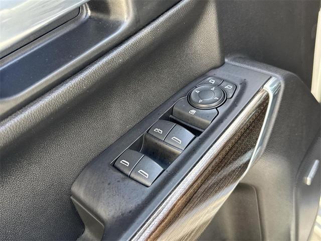 Photo of 2021 Silver Ice Metallic Chevrolet Silverado 1500