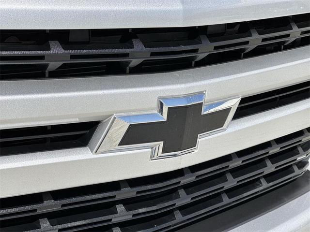 Photo of 2021 Silver Ice Metallic Chevrolet Silverado 1500