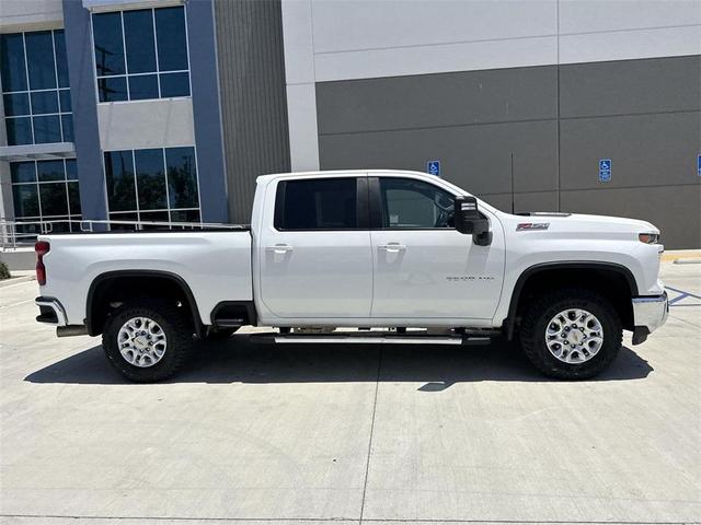Photo of 2024 Summit White Chevrolet Silverado 2500