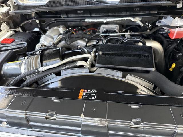Photo of 2024 Summit White Chevrolet Silverado 2500
