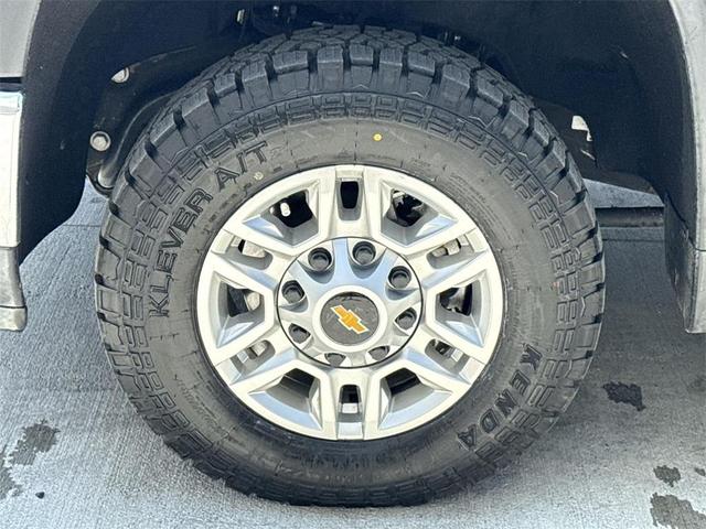 Photo of 2024 Summit White Chevrolet Silverado 2500