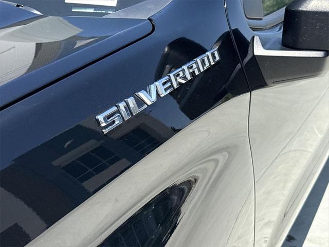 Photo of 2023 Black Chevrolet Silverado 1500
