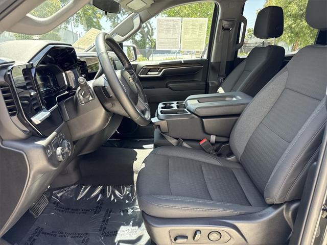 Photo of 2024 Black Chevrolet Silverado 1500