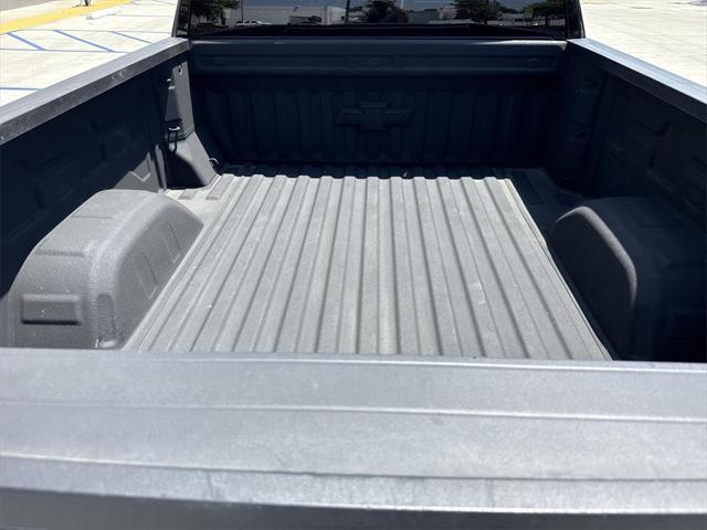 Photo of 2024 Black Chevrolet Silverado 1500