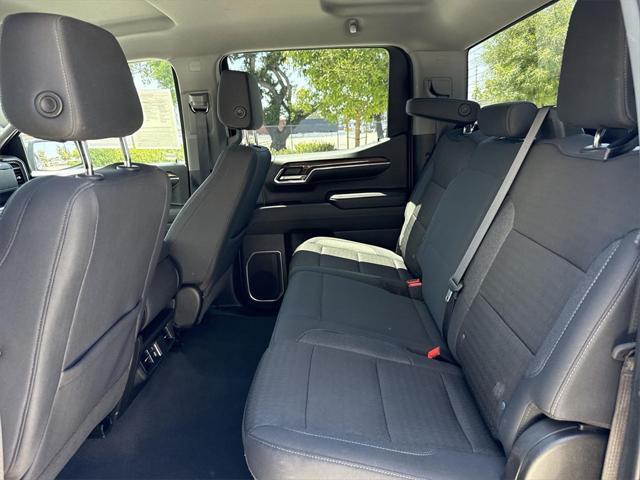 Photo of 2024 Black Chevrolet Silverado 1500