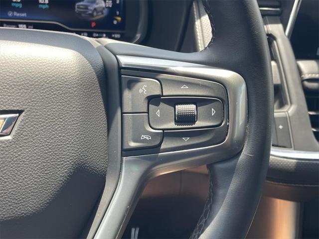 Photo of 2023 Summit White Chevrolet Suburban