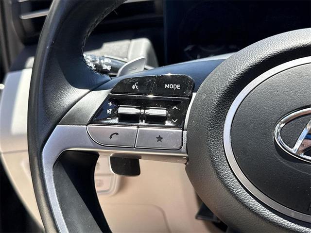 Photo of 2023 Amazon Gray Hyundai TUCSON Hybrid