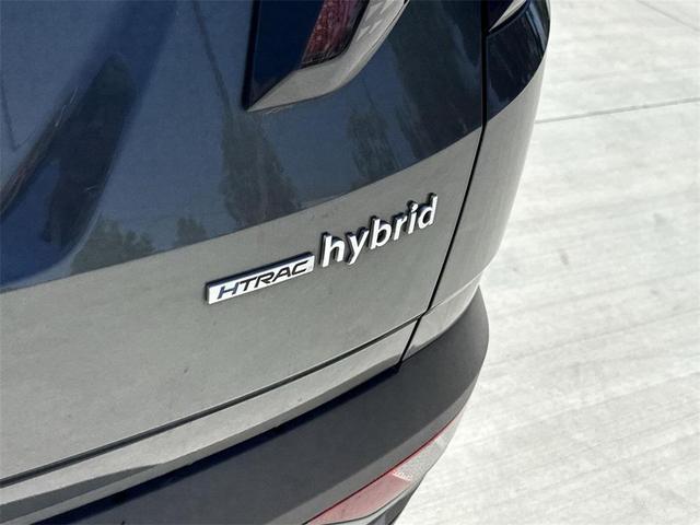 Photo of 2023 Amazon Gray Hyundai TUCSON Hybrid
