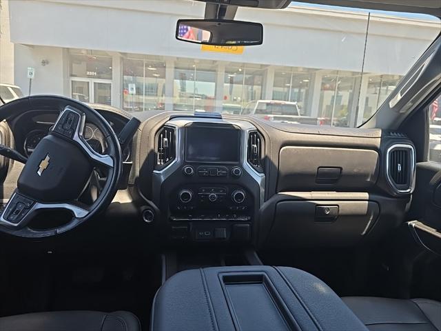Photo of 2022 Northsky Blue Metallic Chevrolet Silverado 3500