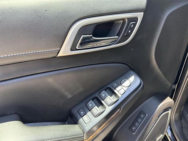 Photo of 2019 Onyx Black GMC Yukon XL