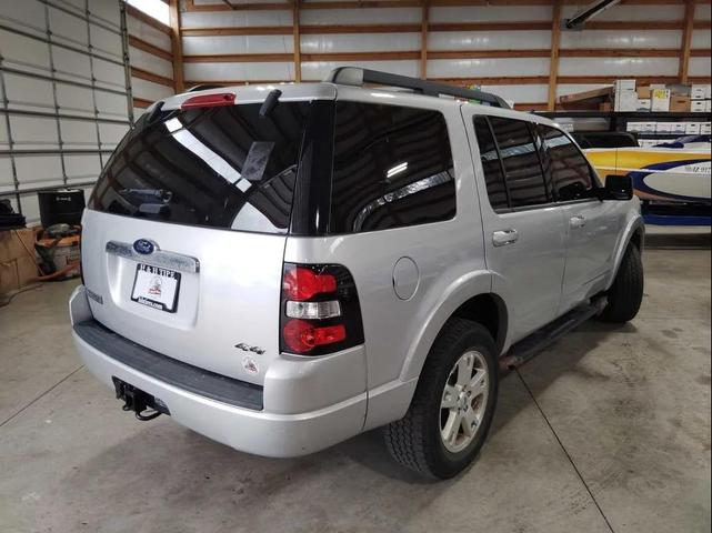 Photo of 2010 Brilliant Silver Metallic Ford Explorer