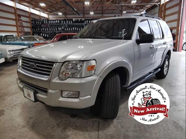 Photo of 2010 Brilliant Silver Metallic Ford Explorer