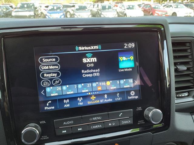Photo of 2023 Glacier White Nissan Frontier