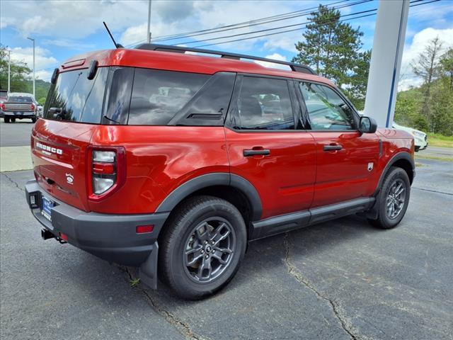 Photo of 2022 Hot Pepper Red Tinted Clearcoat Ford Bronco Sport