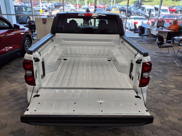 Photo of 2025 Oxford White Clearcoat Ford Maverick