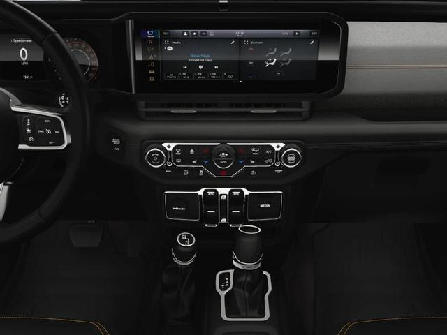 Photo of 2025 Black Clearcoat Jeep Wrangler