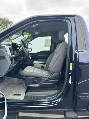 Photo of 2023 Antimatter Blue Metallic Ford F-350