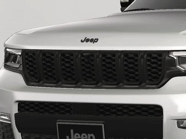 Photo of 2025 Bright White Clearcoat Jeep Grand Cherokee L