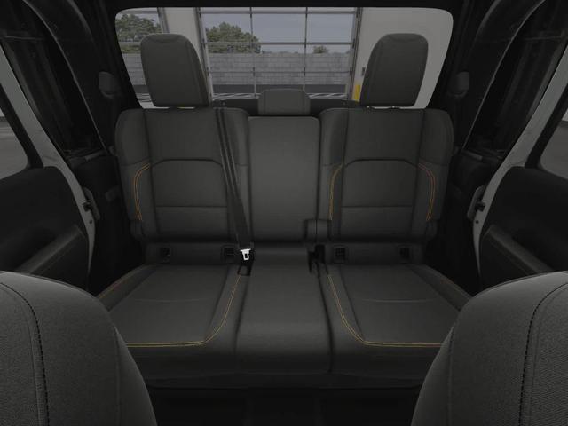 Photo of 2025 Bright White Clearcoat Jeep Gladiator