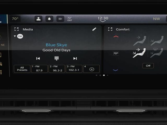Photo of 2025 Hydro Blue Pearlcoat Jeep Wrangler