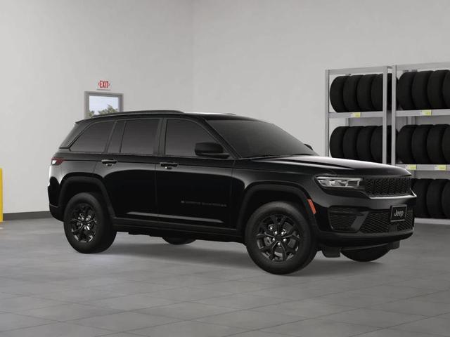Photo of 2025 Diamond Black Jeep Grand Cherokee