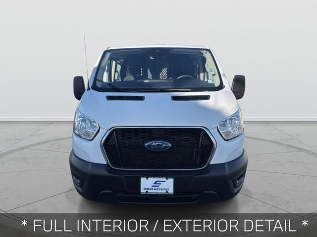 Photo of 2022 Oxford White Ford Transit-250