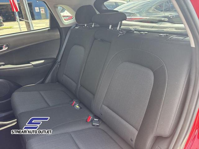 Photo of 2022 Pulse Red Hyundai KONA
