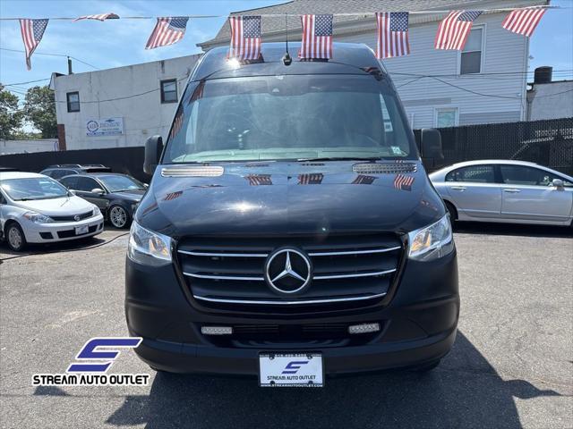 Photo of 2019 Black Mercedes-Benz Sprinter 2500