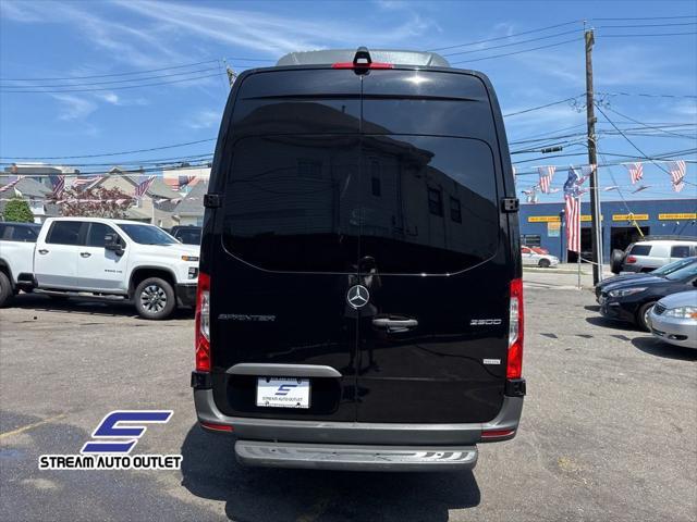 Photo of 2019 Black Mercedes-Benz Sprinter 2500